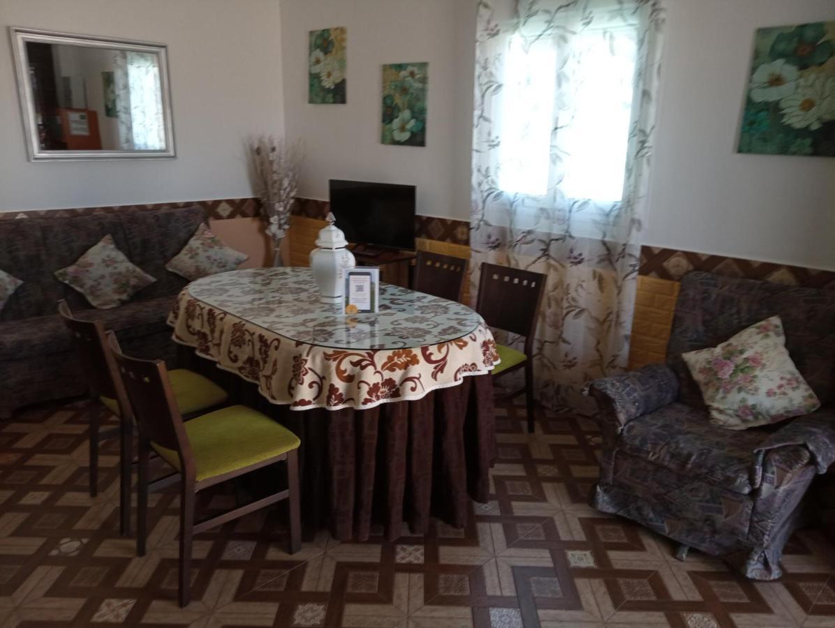 Conjunto Rural Andrea Guest House Moriles Exterior photo