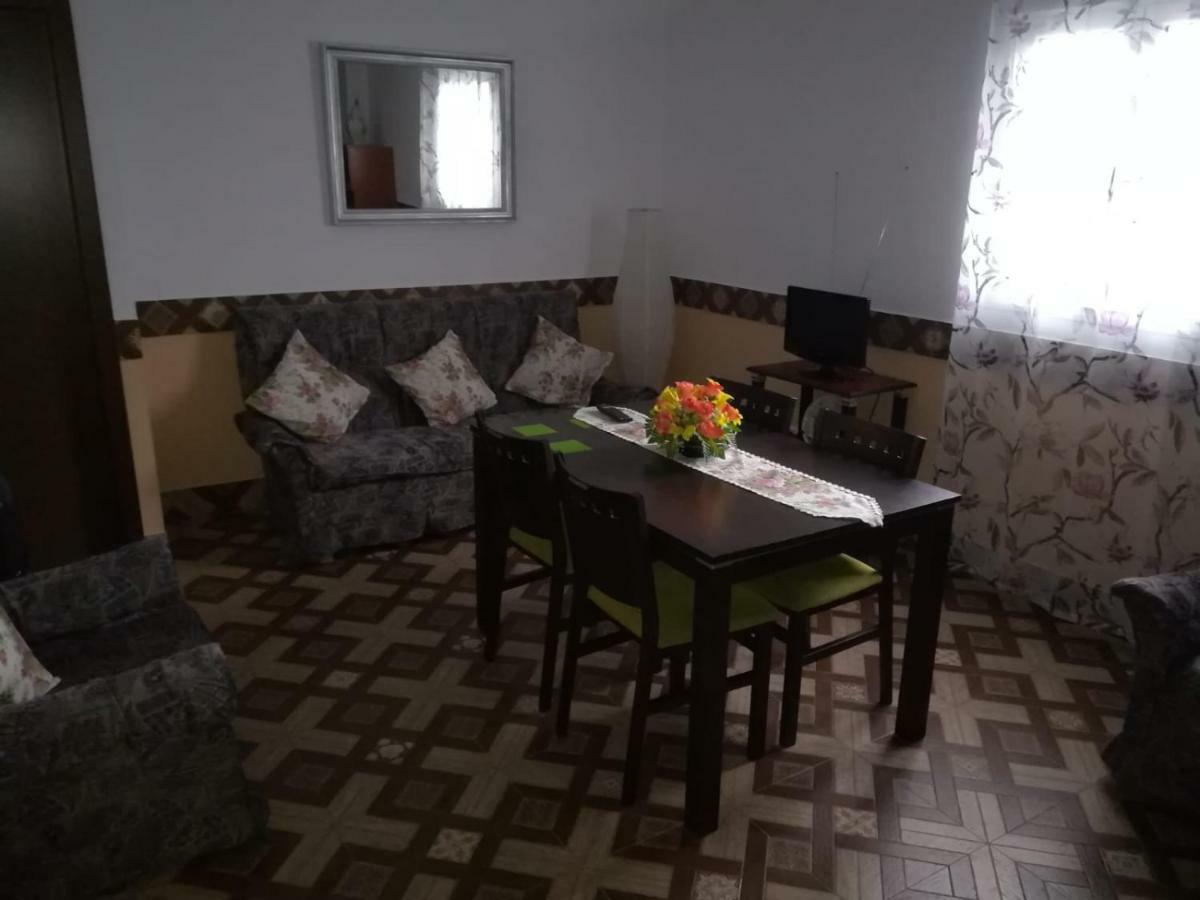 Conjunto Rural Andrea Guest House Moriles Exterior photo